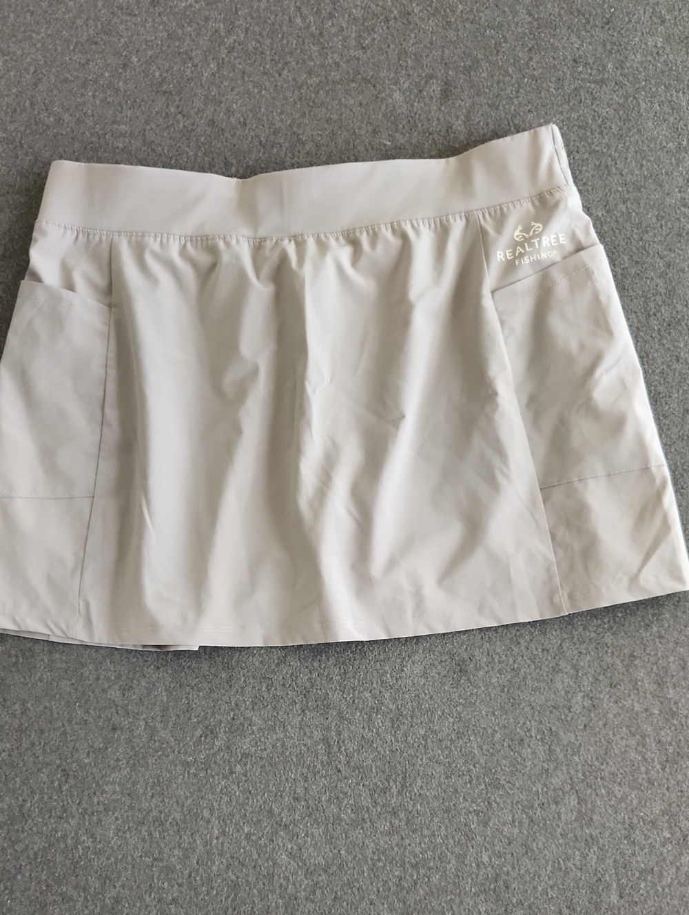 Realtree Women's Frost Gray Performance Skort Size XL Stretch Fishing Outdoors